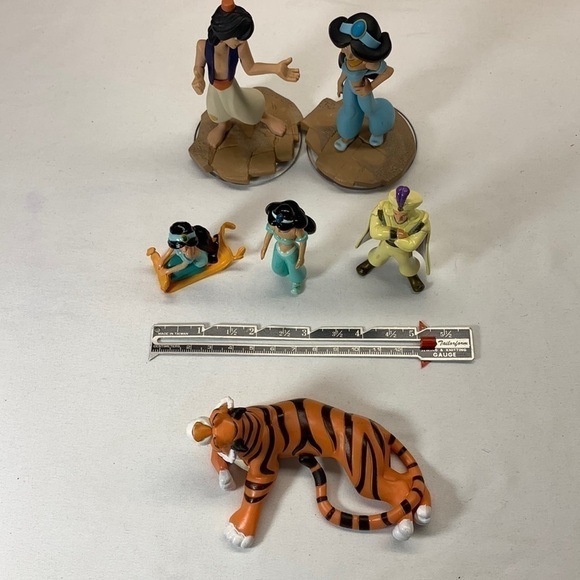 DISNEY Aladdin Figurines and Infinity 2.0 - Lot of 6 - Picture 7 of 8
